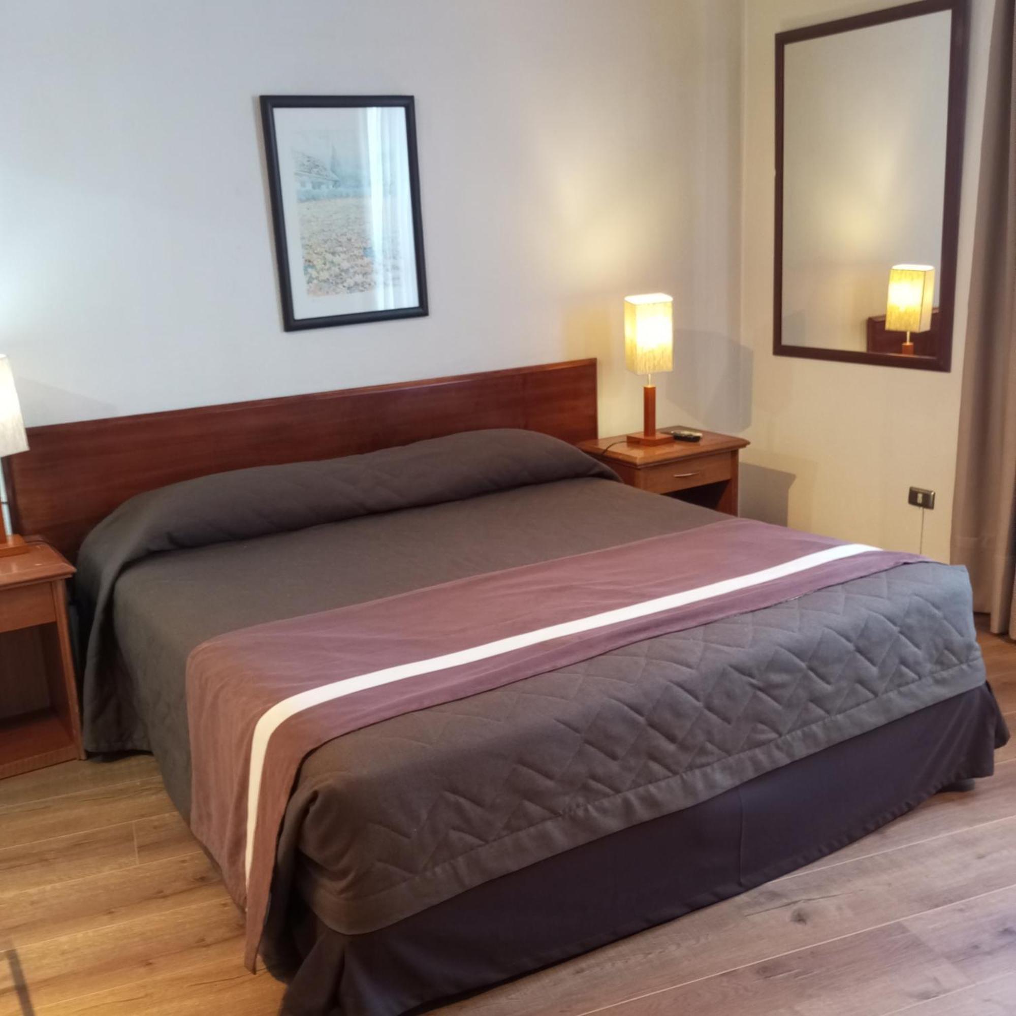 סנטיאגו Hotel Alcala Del Rio מראה חיצוני תמונה