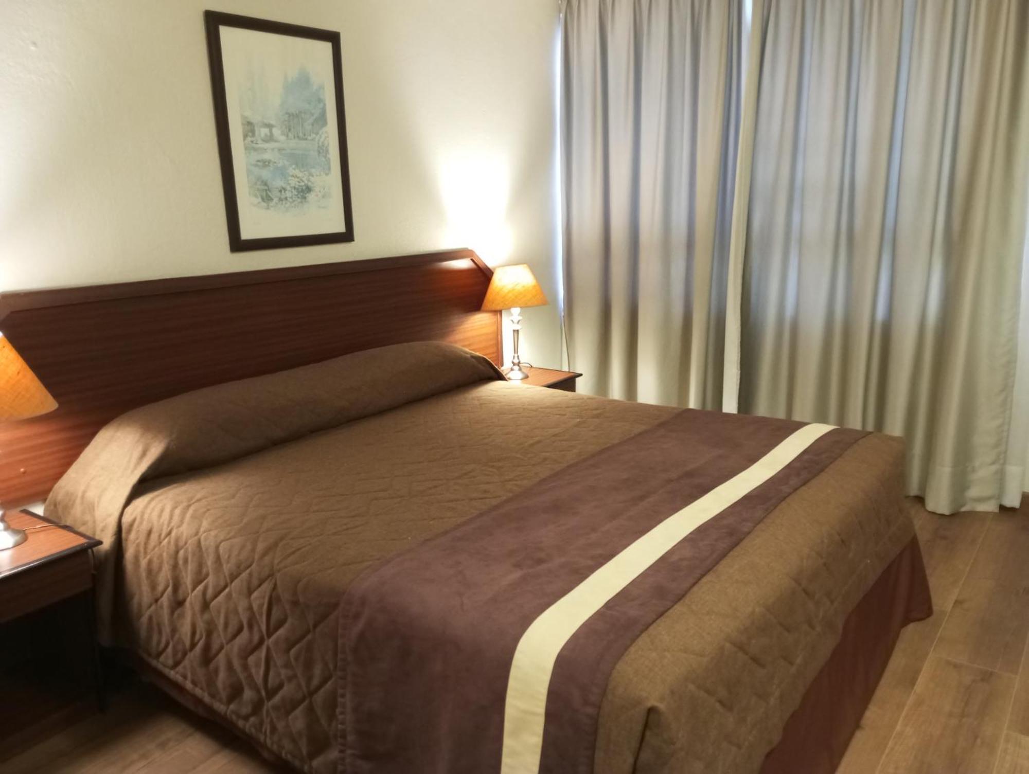 סנטיאגו Hotel Alcala Del Rio מראה חיצוני תמונה
